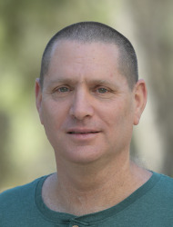 חזי גילדור